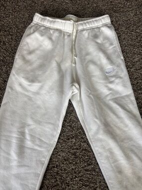 Nike Kids White Fleece Joggers with Embroidered Logo
